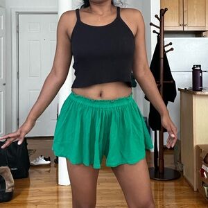 NWOT GREEN Suzie Kondi gauze cotton pezo play shorts, S